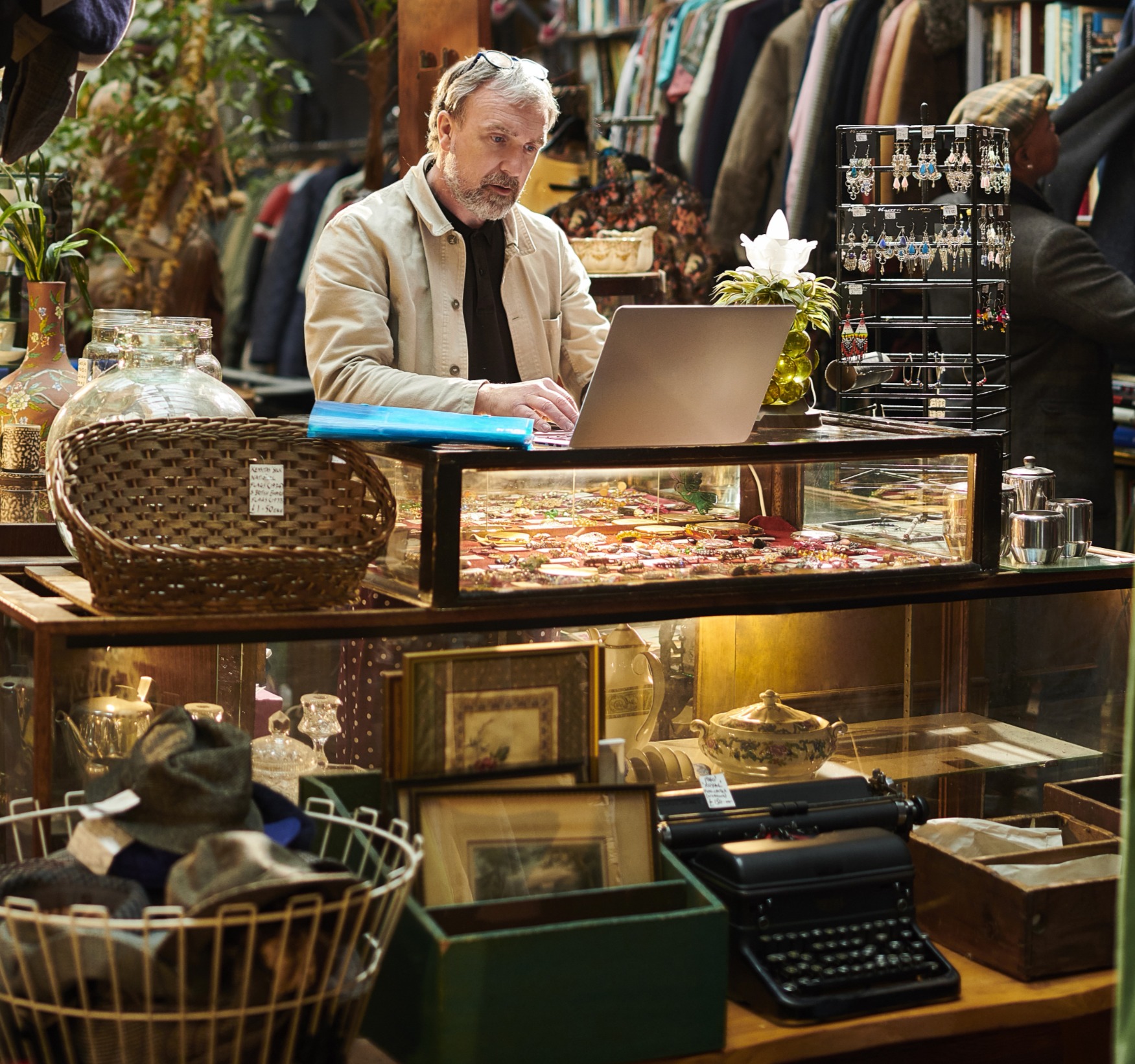 Antiquely point of sale on tablet